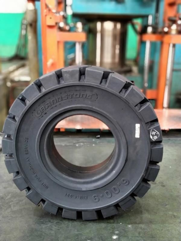 FORKLIFT PNEUMATIC TIRE 6.50-10